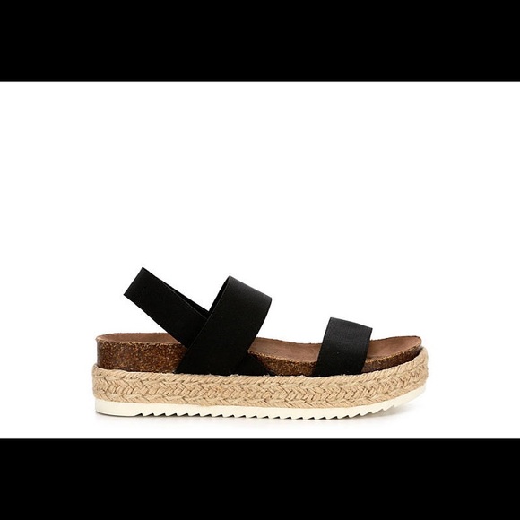 Madden girl - Picture 3 of 10